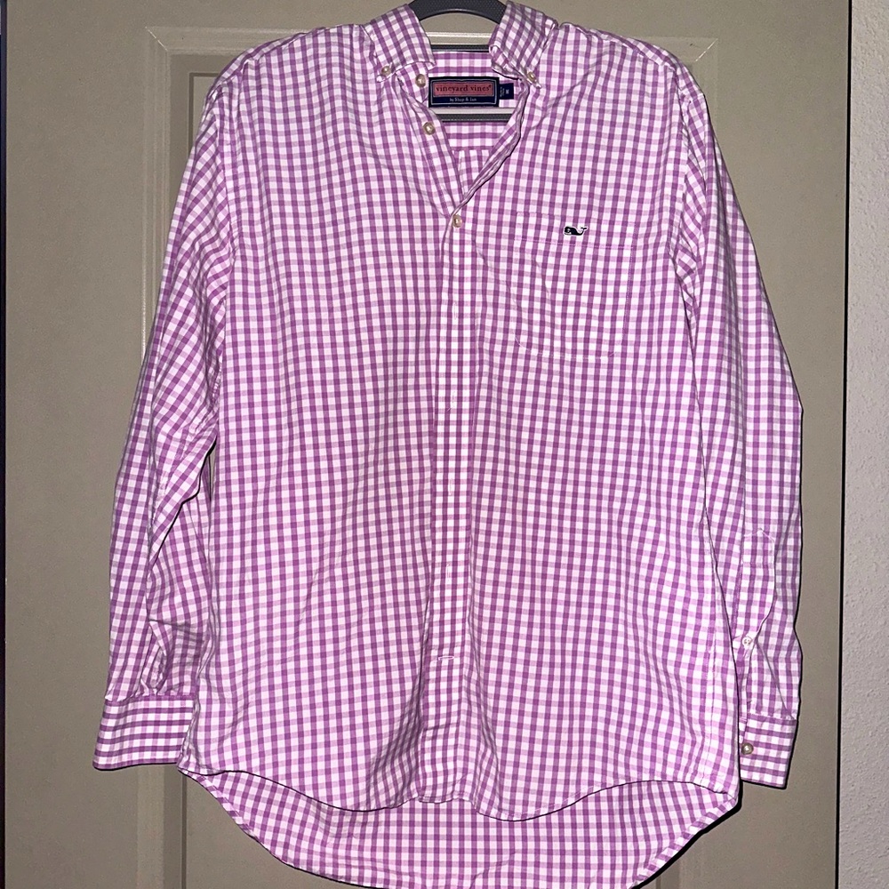 Vineyard Vines button down dress shirt